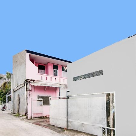 Spot On 91858 Raja Homestay Syariah Pekanbaru Eksteriør billede