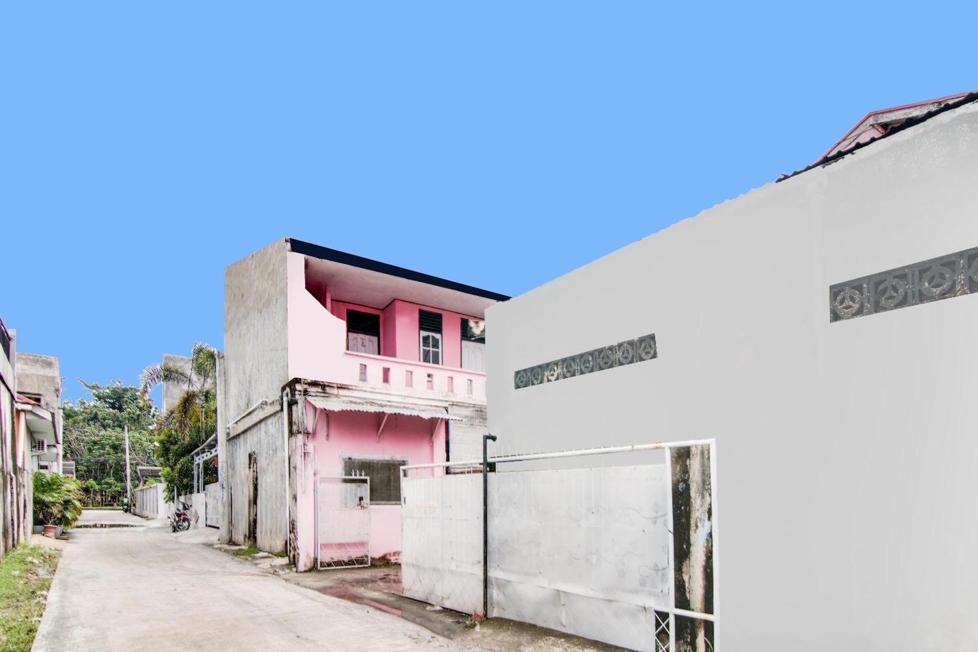 Spot On 91858 Raja Homestay Syariah Pekanbaru Eksteriør billede