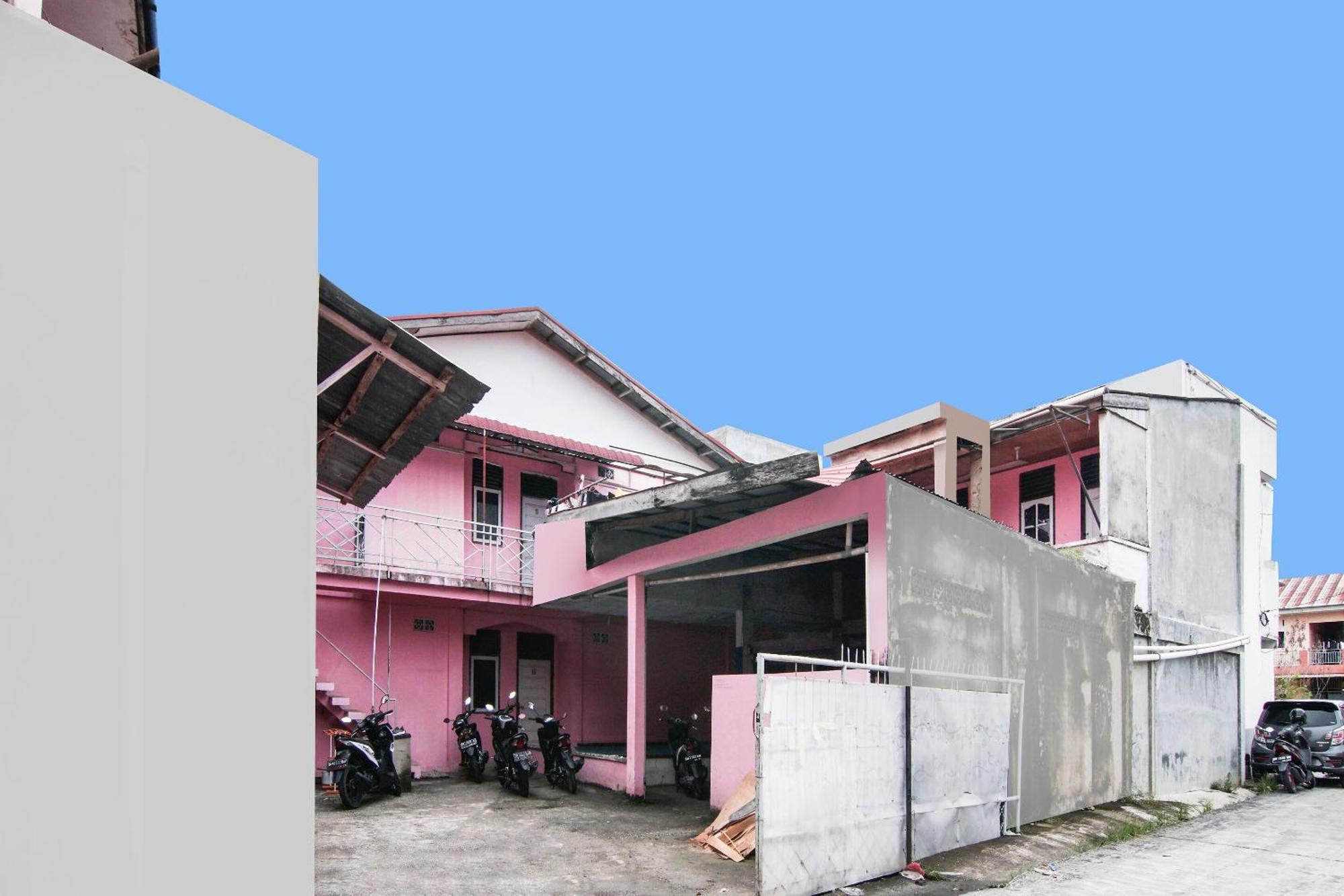 Spot On 91858 Raja Homestay Syariah Pekanbaru Eksteriør billede