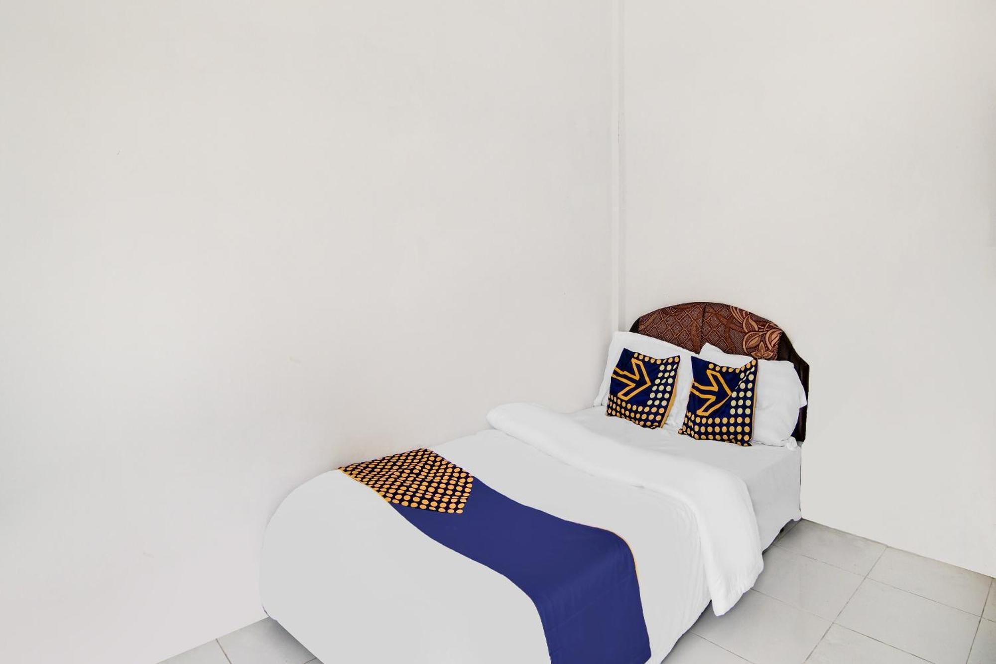 Spot On 91858 Raja Homestay Syariah Pekanbaru Eksteriør billede